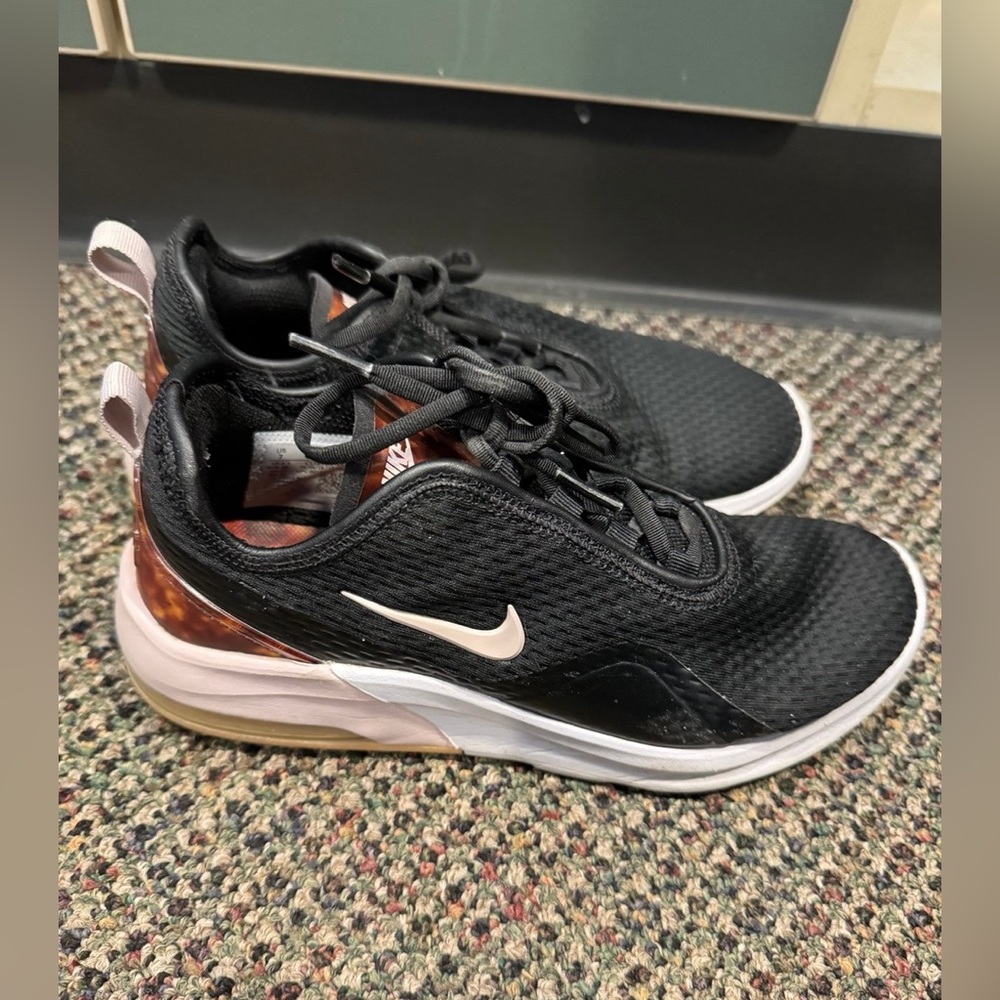 Women’s Nike air max